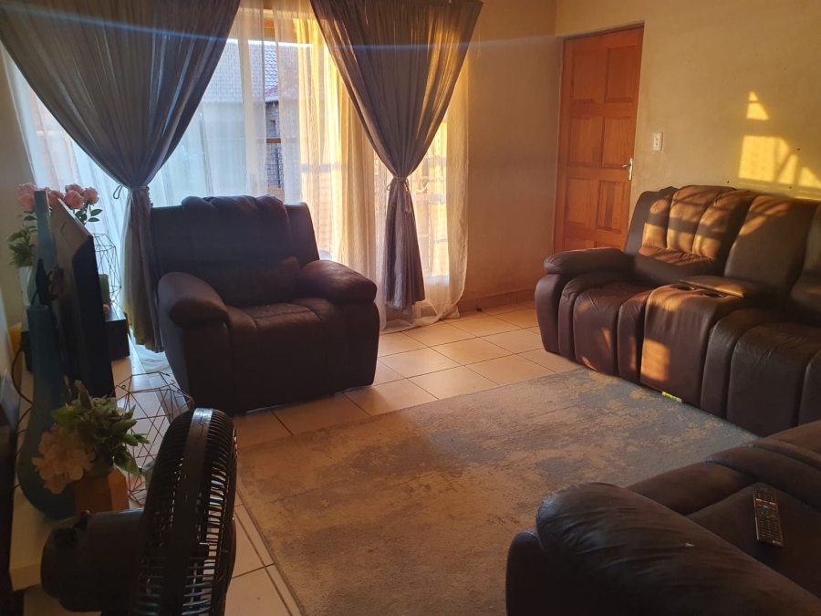 3 Bedroom Property for Sale in Waterval East North West